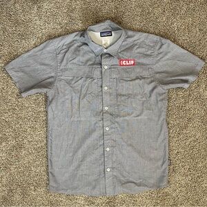 Patagonia Clif Bar Gray Striped Men’s Button Down Short Sleeve Shirt Sz Medium